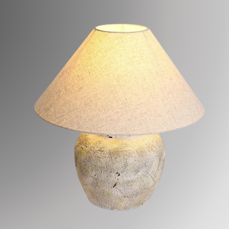 Kaia (17.7")