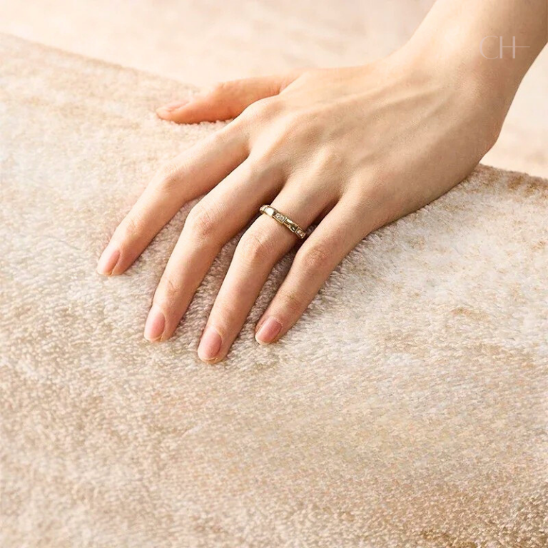 Ivoura Area Rug Collection